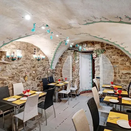 Apartman Del Canto *